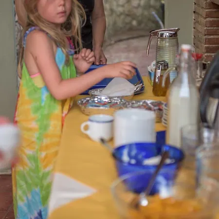 Aparthotel Markella 3*